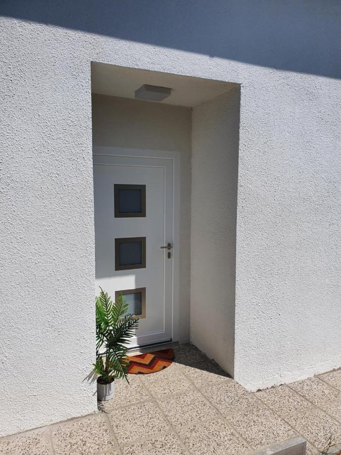 Apartma Zdenko إيزولا المظهر الخارجي الصورة