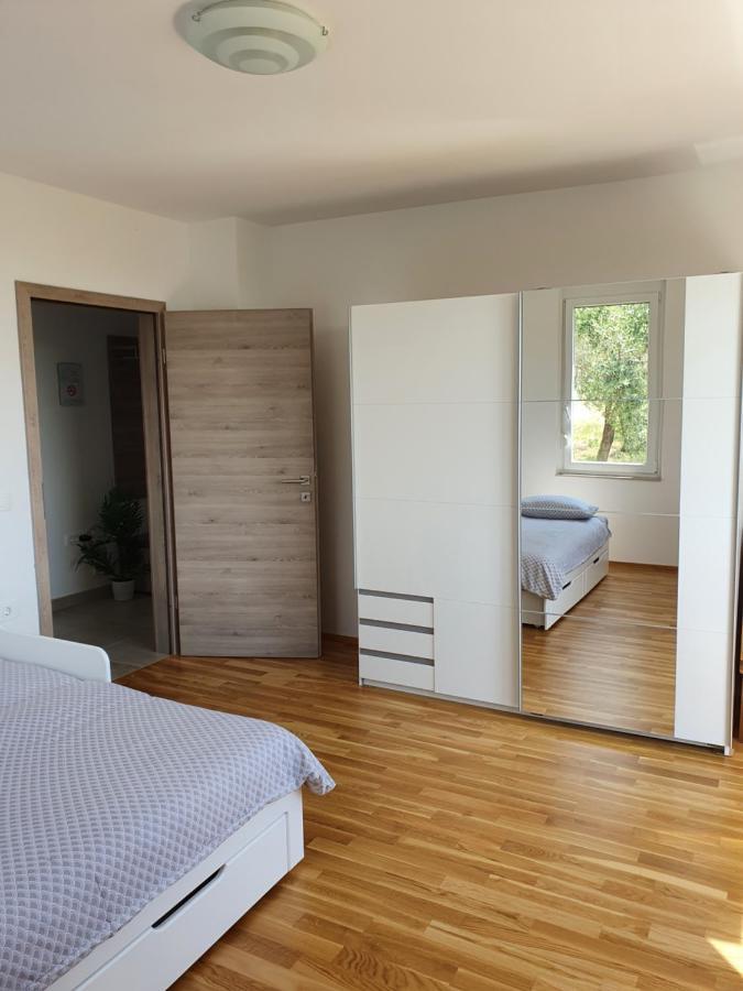 Apartma Zdenko إيزولا المظهر الخارجي الصورة